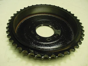 TRIUMPH 650 500 UNIDAD O PRE UNIDAD RUEDA TRASERA PIÑÓN TAMBOR PARTE # W1276 43 DIENTES - Imagen 1 de 4