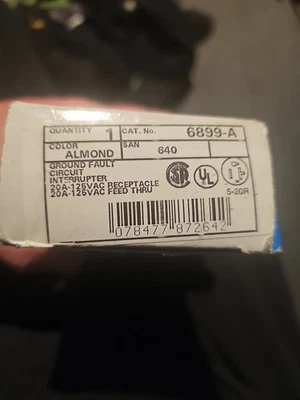 Leviton 6899-I, Receptáculo 20A 125VAC, Marfil Foto 1 de 2