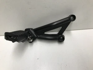 PEDANA POGGIA PIEDE SINISTRA HONDA CMX 500 REBEL - Imagen 1 de 4