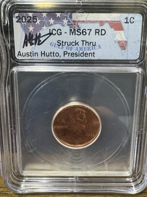 MS67+ RD 2025 1C Lincoln Shield Cent Penny Coin Last Yr Issue w Austin Hutto Sig - Image 1 of 3