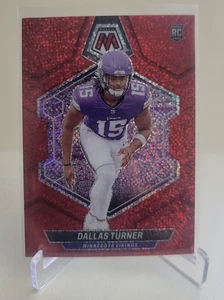 Mosaico Panini Dallas Turner Red Sparkle Prizm RC #317 2024 Vikingos - Imagen 1 de 2