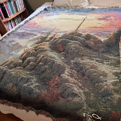 Thomas Kinkade 'Amanecer' Tapiz Lanzamiento Cruz y Escritura Versículo Pintor de Luz Foto 1 de 4