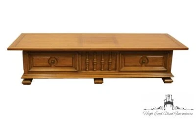 THOMASVILLE MUEBLES Colección Monterey Español Mediterráneo 70" Accent Co... Foto 1 de 4