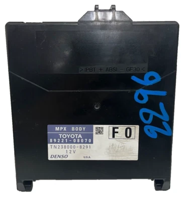 Toyota Sienna 2012 Multiplex control de carrocería de red OEM # 8922108070 Foto 1 de 4