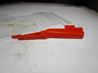 Husqvarna 537160601 Recortadora de cuerda Bloqueo del acelerador para 125 R, 223 R, 235 R Foto 1 de 4