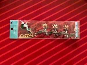 RARE SANTA SLEIGH REINDEER DIMENSIONAL STICKER - FREE SHIPPING - Picture 1 of 1