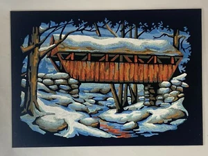 Puente cubierto escena de invierno 10x14 pintura por número sobre terciopelo, 1994 - Imagen 1 de 3