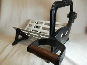 Brotschneidemaschine Brotschneider emailliert antik - Bild 1 von 8