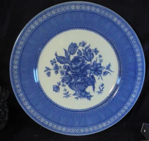 Churchill Dinner plate out of the blue country floral flowers 10.75" - Picture 1 of 4