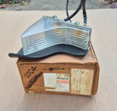 Dodge Monaco 1972 1973 nuevo MoPar lado derecho pasajero conjunto de luces de estacionamiento Foto 1 de 4