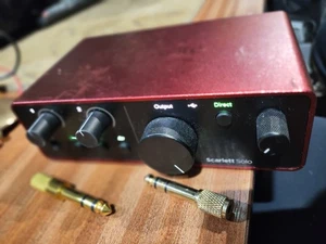 Focusrite Scarlett Solo 4th Gen USB-C audio interface studio vocal guitar red - Picture 1 of 9