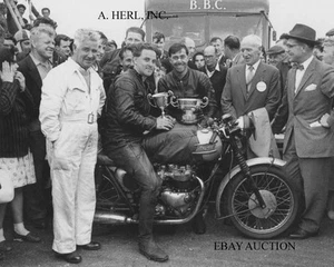 Triumph T120 Bonneville 1961 Thruxton 500 winners photo racing motorcycle photo - Picture 1 of 1