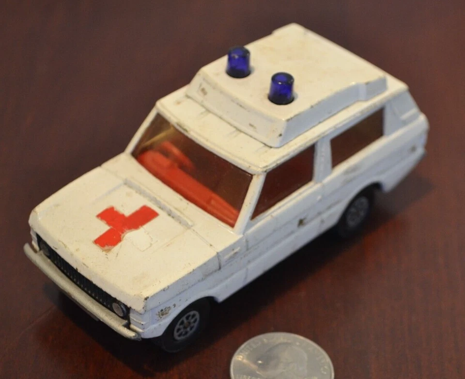 VINTAGE CORGI TOYS WHIZZWHEELS VIGILANT RANGE ROVER AMBULANCE GREAT BRITAIN - Image 1 of 4