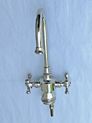 Grifo de manija cruzada de latón macizo Whitehaus Vintage III en níquel pulido Foto 1 de 4