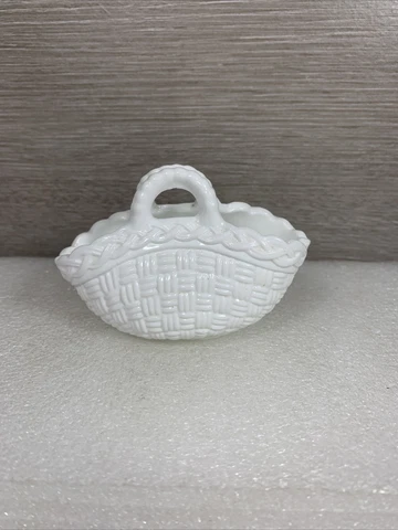 Ceramic Porcelain White Basket with Handles 3.75” x 2.5” x 2” Cover