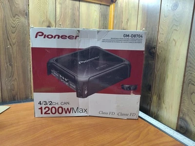 Amplificador de 4 canales Pioneer GM-D8704 600W clase FD con refuerzo de graves con cable  Foto 1 de 4
