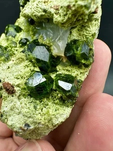 610Cts Natural Demantoid Green Garnet Crystal Cluster On Matrix Specimen@mineral - Picture 1 of 7
