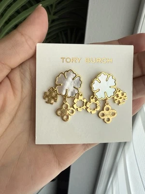 Pendientes Tory Burch Foto 1 de 4