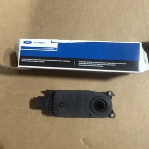 Radiator Support Air Deflector Actuator - Ford (LX6Z-10884-B) 2020-2025 Ford - Picture 1 of 5