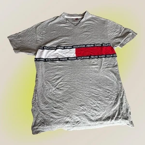 T-shirt jeans Tommy Hilfiger - scollo a V - taglia M - Foto 1 di 4
