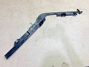 17 18 19 20-23 LAND ROVER DISCOVERY LEFT REAR DOOR TRIM BRACKET HY32-255A63-AF - Picture 1 of 4