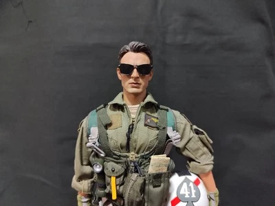 1/6 SCALE CUSTOME FIGURE COMBAT PILOT - Immagine 1 di 4