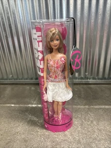 Barbie Fashion Fever Modern Trends White Eyelet Skirt Floral Top NRFB - Bild 1 von 13