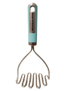 KichenAid Filo Schiacciapatate Utensile da Cucina Manico Acqua - Foto 1 di 7