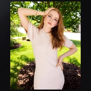 Sadie Sink 008 | Fotografía 8 x 10 | Actriz famosa, mujer hermosa - Imagen 1 de 1