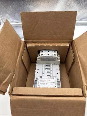 GE CR463L40AJA Electrically Held Contactor 30A 4 Pole 110/120V Coil CR460XP32 - Image 1 of 4