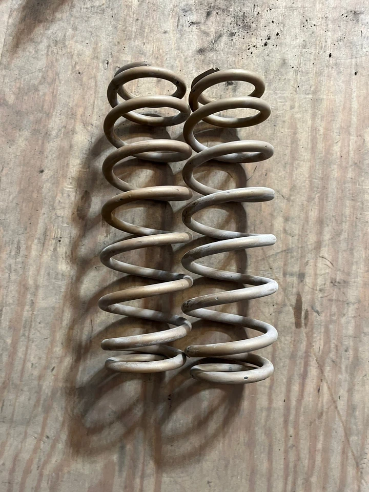 Muelles de elevación delanteros de elevación alta Polaris RZR S 900/S 1000 Foto 1 de 1