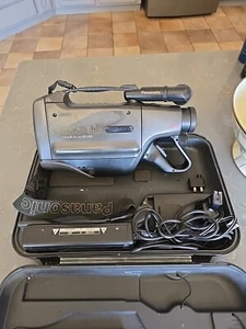 Panasonic Omnimovie AF X8 CCD Camcorder Excellent Condition With Case & Battery - Picture 1 of 9