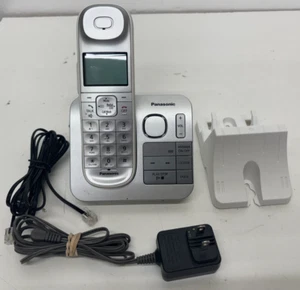 PANASONIC KX-TGLA40 Cordless Phone Hand Set w Charge Cradle Base KX-TGL430 WORKS - Afbeelding 1 van 4