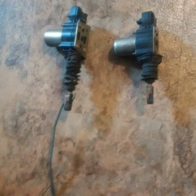 Dos (2) actuadores de bloqueo eléctrico OEM G Body. Oldsmobile años 80 y otros GM. OEM Foto 1 de 4