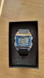Moderne Digitaluhr Clips Herren Armbanduhr mit Beleuchtung u Stoppuhr, wie neu - Bild 1 von 5