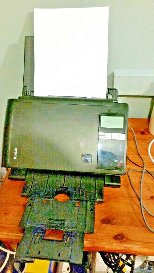 Kodak i2600 USB Compact Desktop A4 Document Scanner  , PARTS/REPAIR - Image 1 of 4