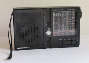 Grundig Yacht Boy 100 radio/receptor mundial en negro - Imagen 1 de 6