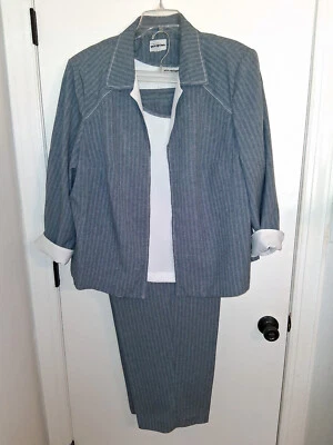 Women's Plus 3 Pc Blue Pinstripe Pantsuit w Matching White Shell Top - Size 22 - Image 1 of 4