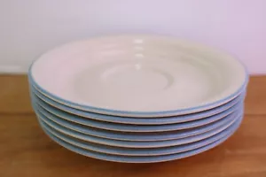 Vintage Corelle Symphony Cremeweiß Creme mit Blauem Rand Untertassen 7er Set - Bild 1 von 3