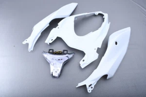 Carenado Trasero Sin Pintar +Luz Trasera Clara KAWASAKI Z400 2019 - 2021 - Picture 1 of 1