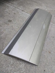 2003 2002 2005 2004 2006 Cadillac Escalade ESV Front Driver Door Molding Silver - Picture 1 of 16