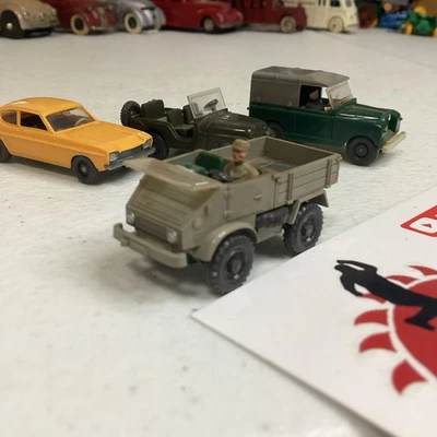 WIKING U411 PLASTIC HO 1:87 GRAY MERCEDES BENZ UNIMOG PICKUP WAGON TRUCK GERMANY - Image 1 of 4