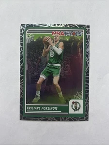 2023-24 Panini Haunted Hoops #2 Kristaps Porzingis Holo Webs SP - Foto 1 di 2