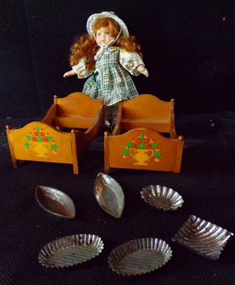 Ancienne lot de ​maison poupées 1960 avec accessoires,🤩​👌 - Photo 1/4