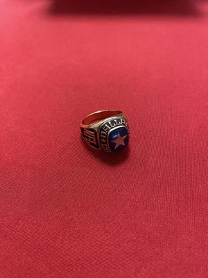 Anillo grande tono dorado del equipo de fútbol americano de la NFL de los Dallas Cowboys Foto 1 de 4