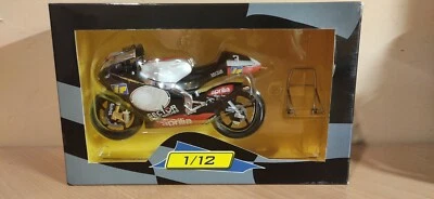 MOTO GP ALTAYA 1/12 APRILIA RSV250 Marco MELANDRI 2002 N°3 dans sa boîte - Photo 1/4