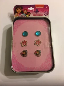 NUEVO 3 Pares Pendientes Dora y Amigos Conjunto Joyería Reutilizable Lata Niñas - Imagen 1 de 3