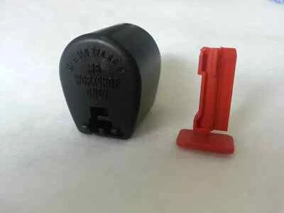 Genuine Mercedes & Sprinter Automatic Transmission Filler Cap & Lock Clip Kit - Image 1 of 4