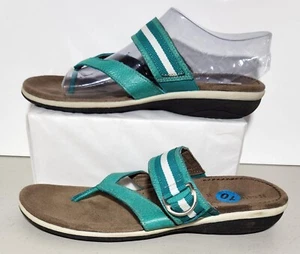 Naturalizer Womens Green Leather Thong Size 10 M Sandal Low Wedge Flats Cushion - Picture 1 of 10