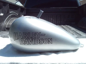 Harley M8 Softail Lowrider S Fxlrs Silver grey Gas Tank - Picture 1 of 8